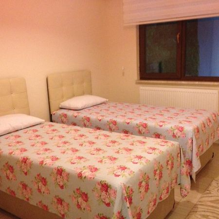 Karims Apartments Bursa Esterno foto